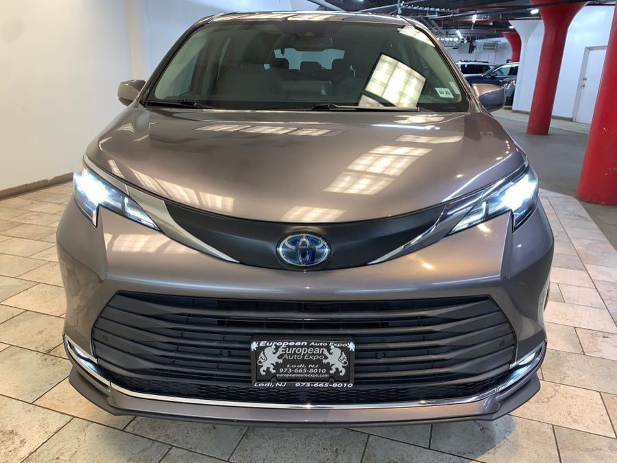 used 2021 Toyota Sienna car, priced at $32,477