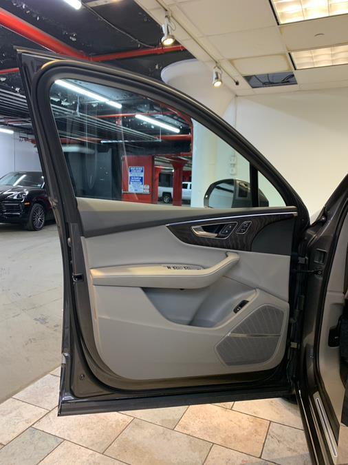 used 2022 Audi Q7 car, priced at $35,477
