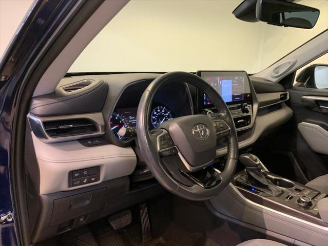 used 2021 Toyota Highlander car, priced at $36,977