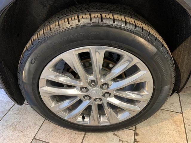 used 2022 Cadillac XT6 car, priced at $29,277