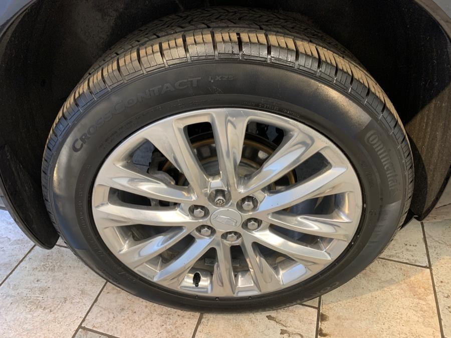 used 2022 Cadillac XT6 car, priced at $28,777