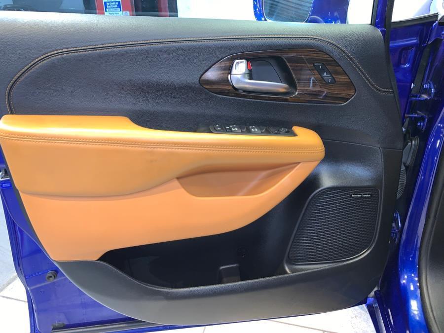 used 2021 Chrysler Pacifica car, priced at $38,977