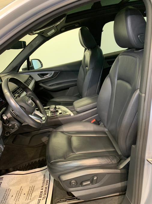 used 2019 Audi Q7 car, priced at $23,477