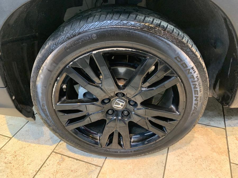 used 2022 Honda Pilot car, priced at $26,977