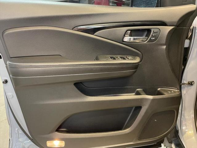 used 2022 Honda Pilot car, priced at $33,777