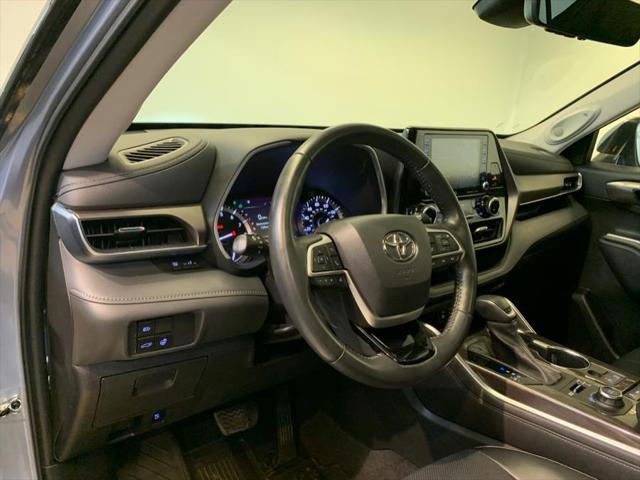 used 2022 Toyota Highlander car, priced at $37,777