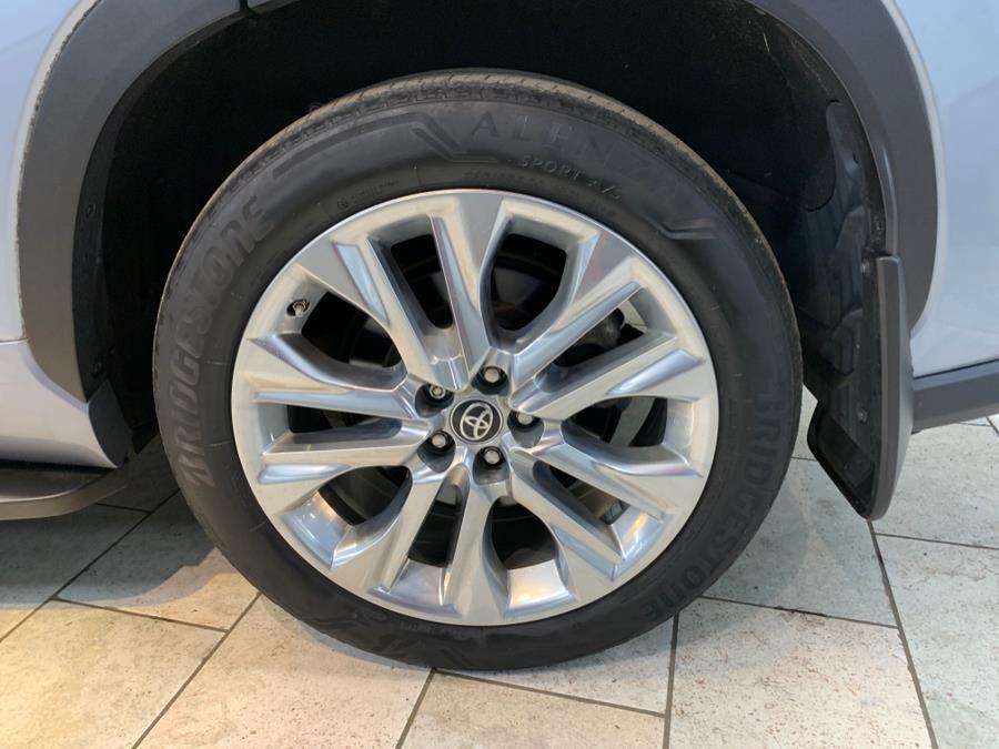 used 2022 Toyota Highlander car, priced at $35,777