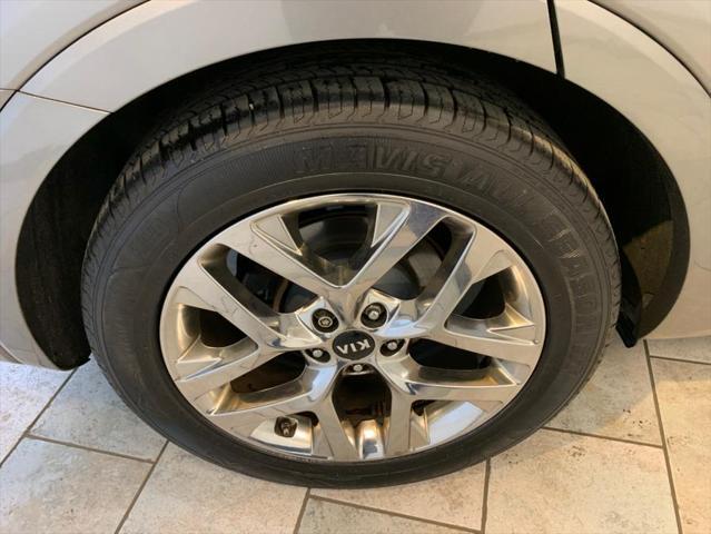 used 2019 Kia Sorento car, priced at $18,477