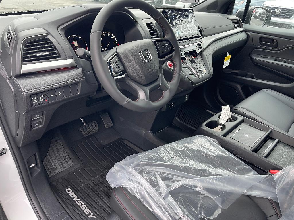 new 2026 Honda Odyssey car, priced at $43,195