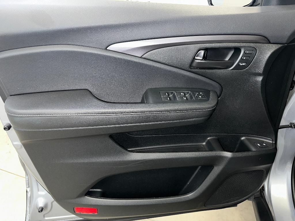 used 2023 Honda Passport car, priced at $33,952