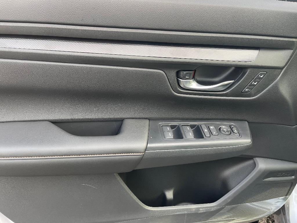 new 2026 Honda CR-V Hybrid car, priced at $39,683