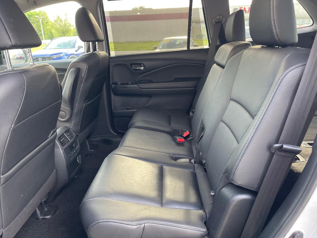 used 2022 Honda Pilot car, priced at $33,500