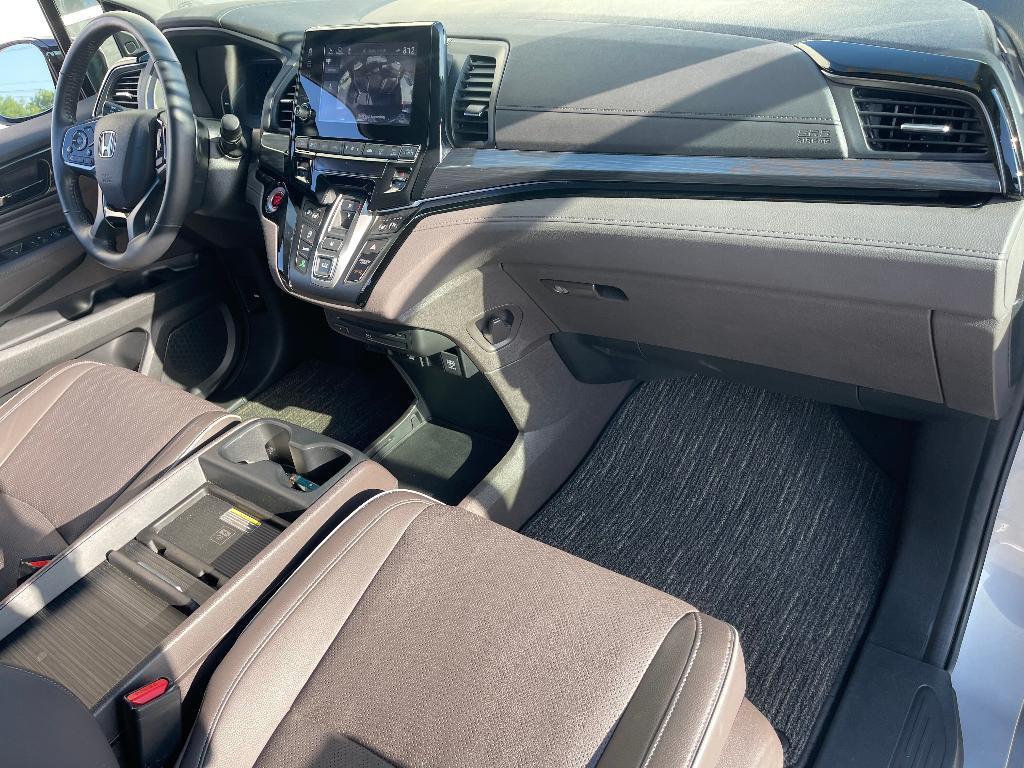 used 2023 Honda Odyssey car, priced at $43,500