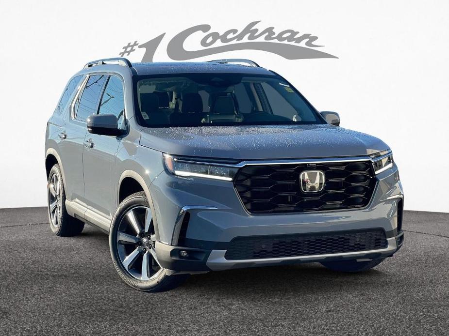 new 2025 Honda Pilot car, priced at $51,891