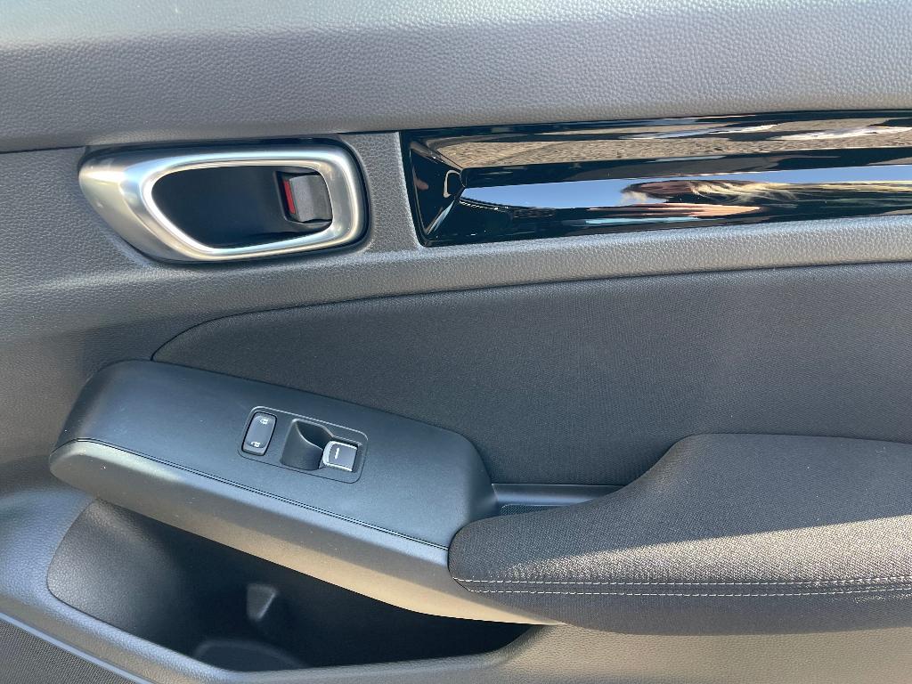 new 2025 Honda Civic Hybrid car, priced at $29,039
