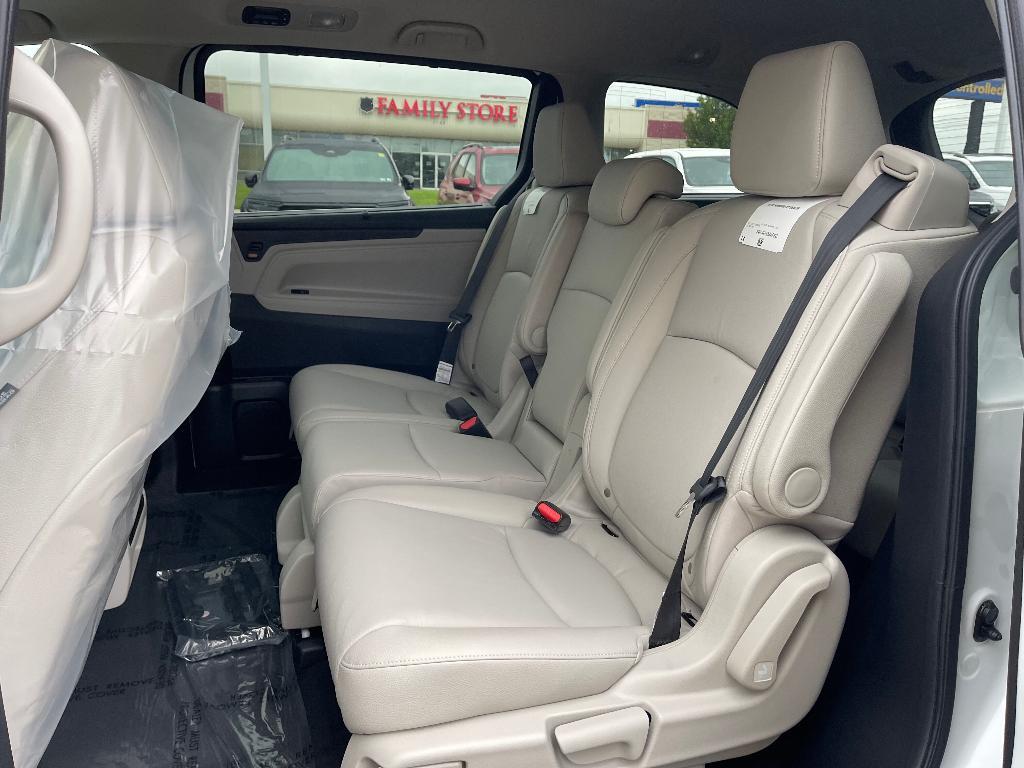 new 2026 Honda Odyssey car, priced at $42,936