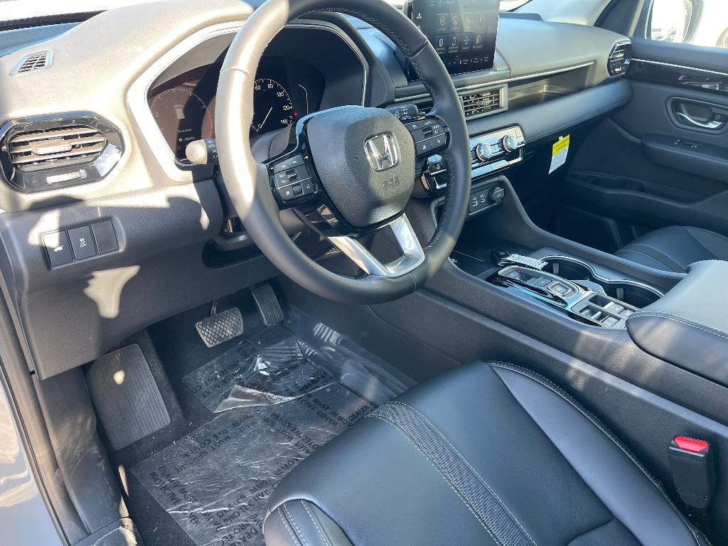 new 2025 Honda Pilot car, priced at $51,670