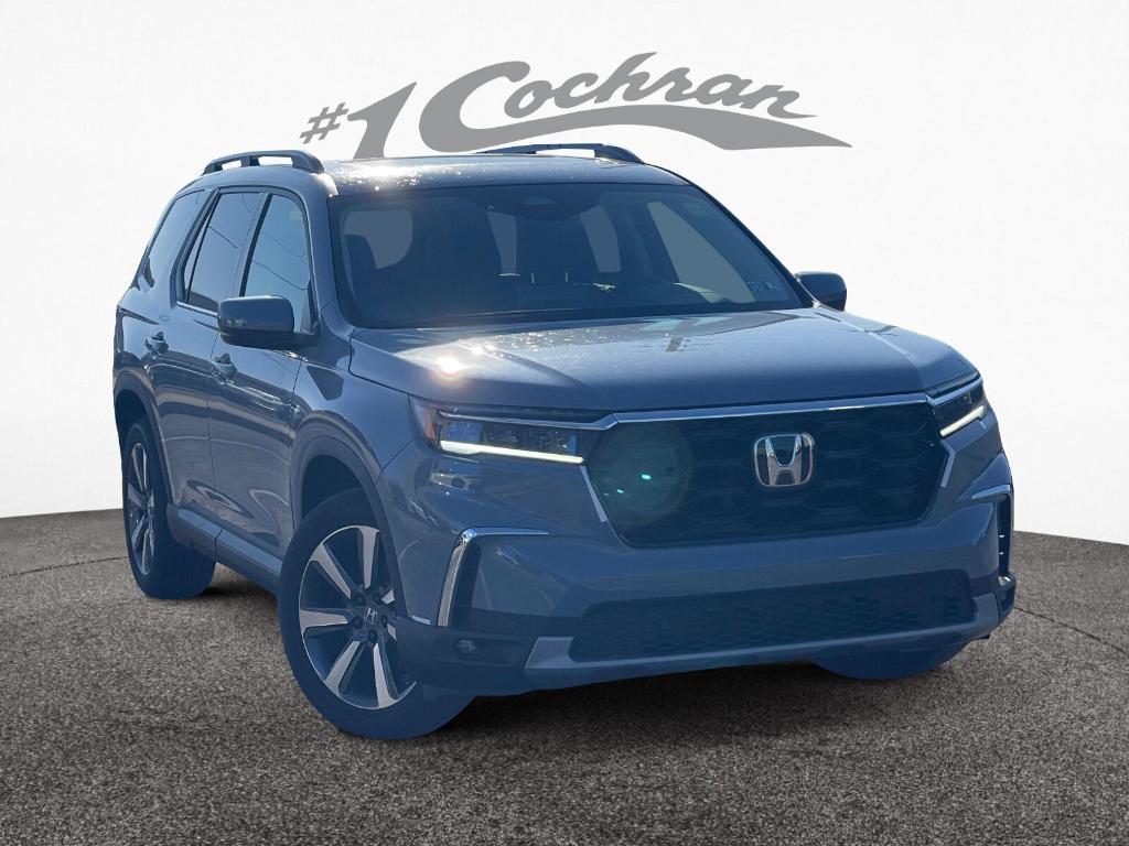 new 2025 Honda Pilot car, priced at $51,670