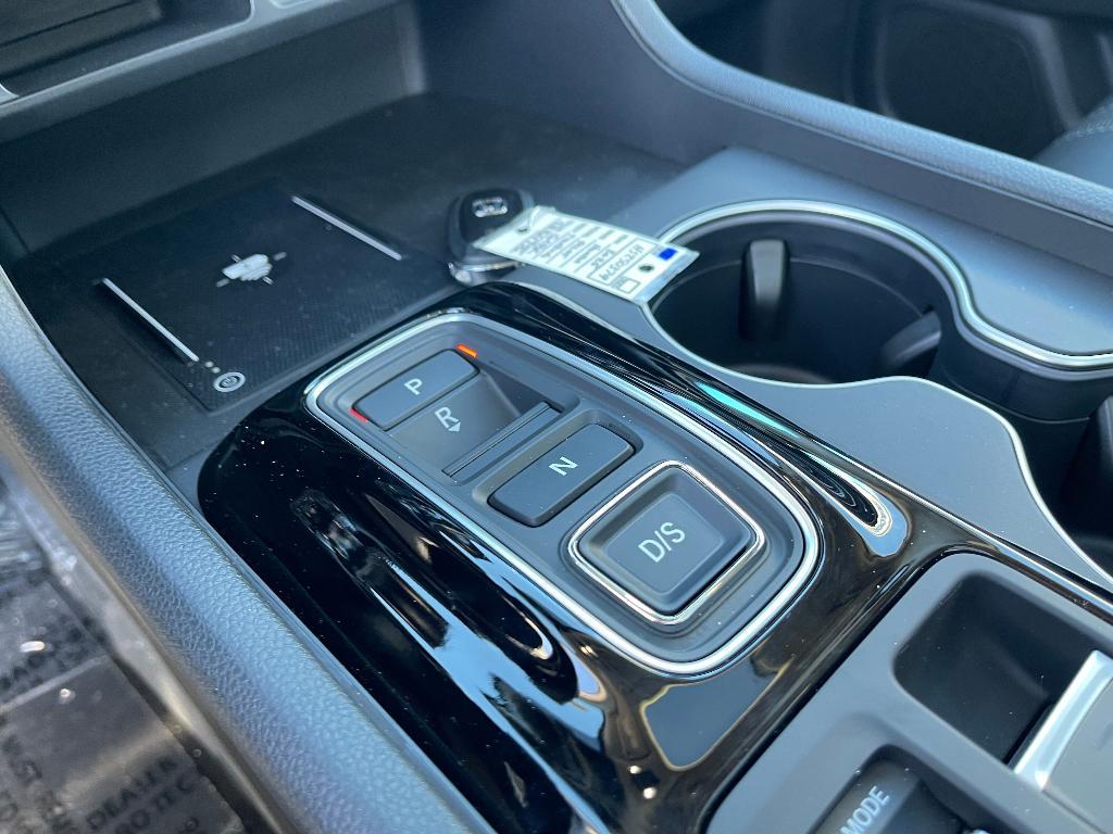 new 2025 Honda Pilot car, priced at $51,670