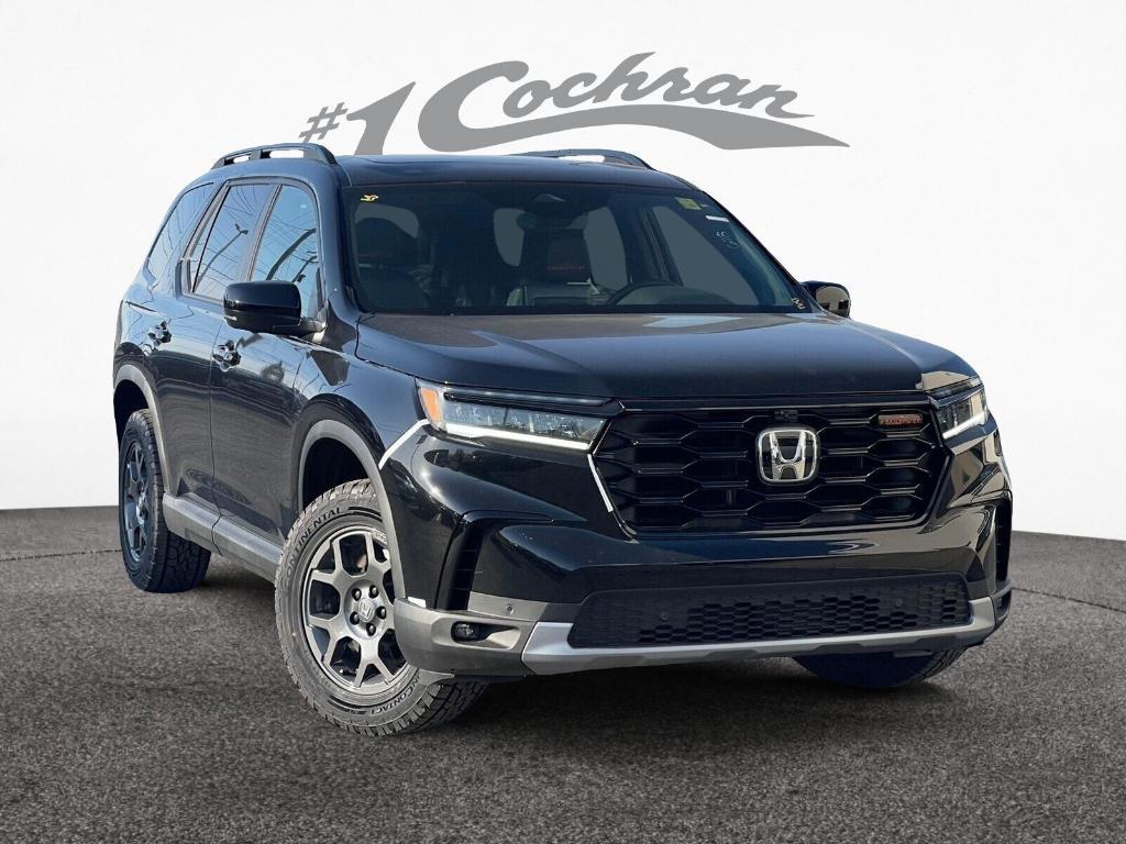 new 2025 Honda Pilot car, priced at $48,247