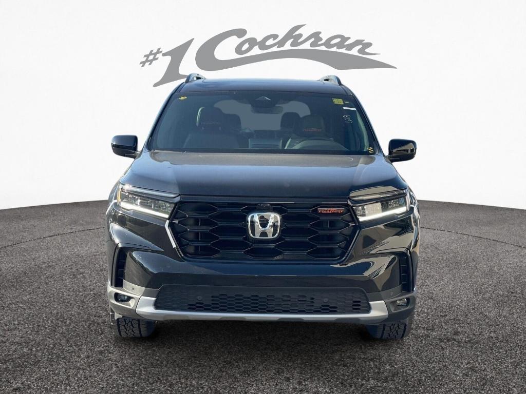 new 2025 Honda Pilot car, priced at $48,247