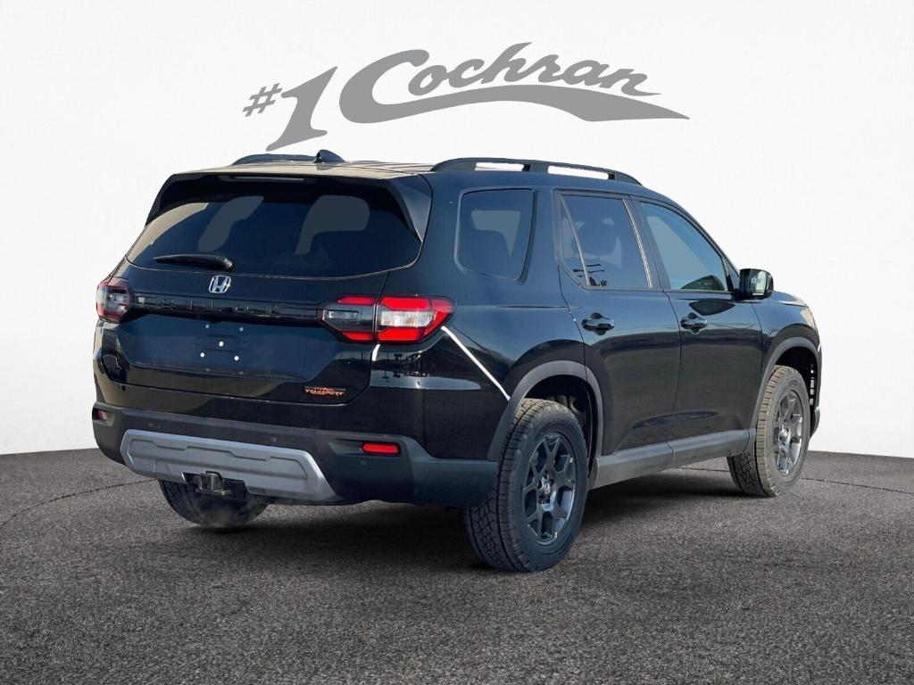 new 2025 Honda Pilot car, priced at $48,247