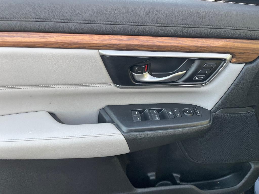 used 2018 Honda CR-V car, priced at $18,900