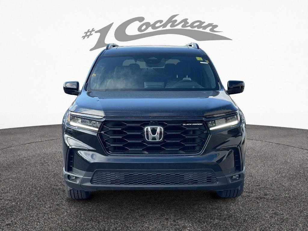 new 2025 Honda Pilot car, priced at $52,004