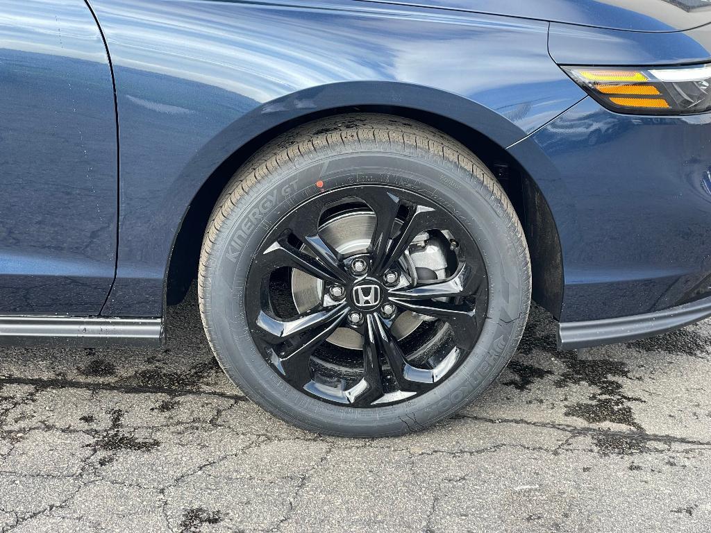 new 2025 Honda Accord car, priced at $30,574