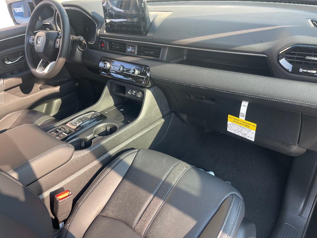 new 2025 Honda Pilot car, priced at $45,144