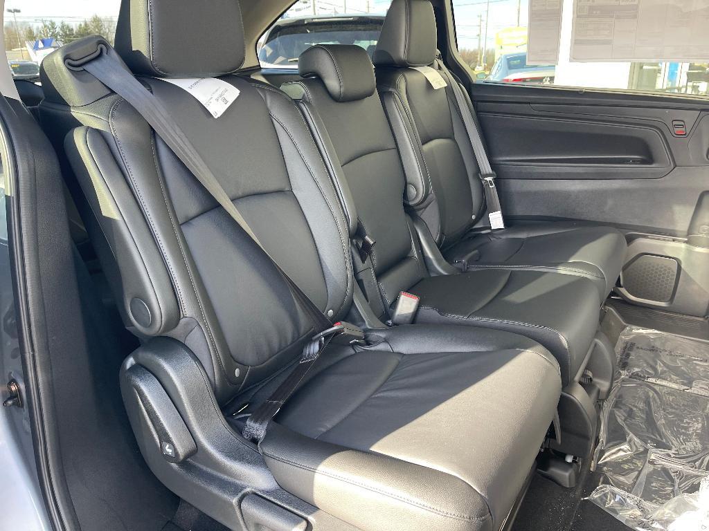 new 2026 Honda Odyssey car, priced at $42,183