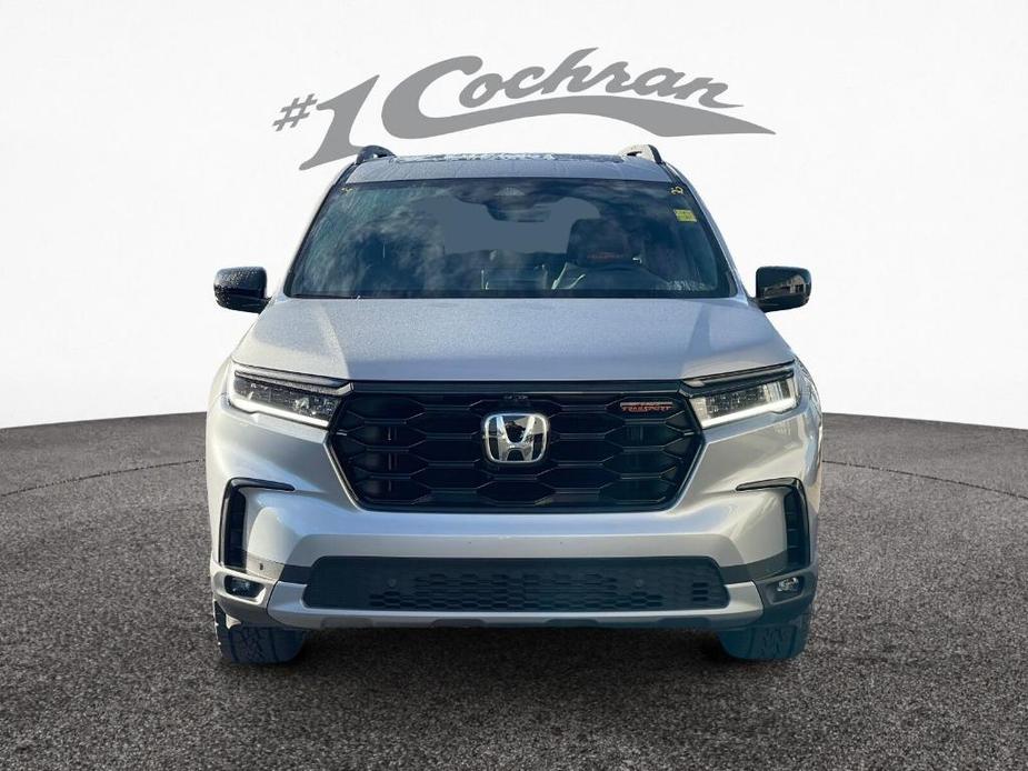 new 2025 Honda Pilot car, priced at $48,604