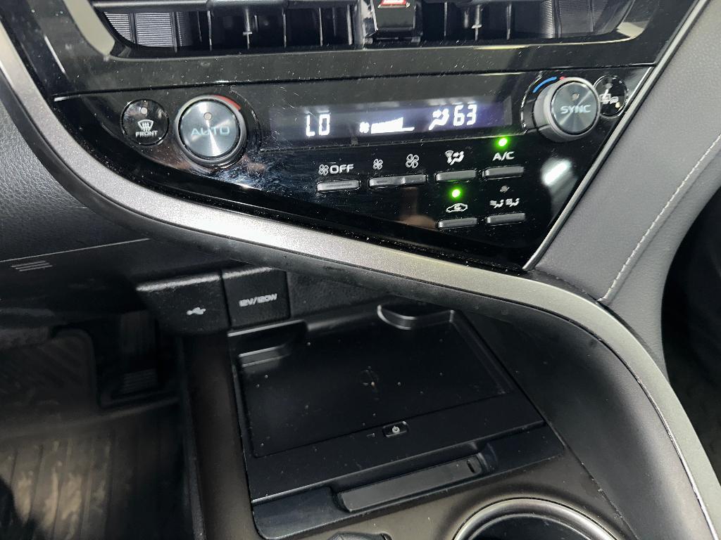 used 2024 Toyota Camry Hybrid car, priced at $31,581