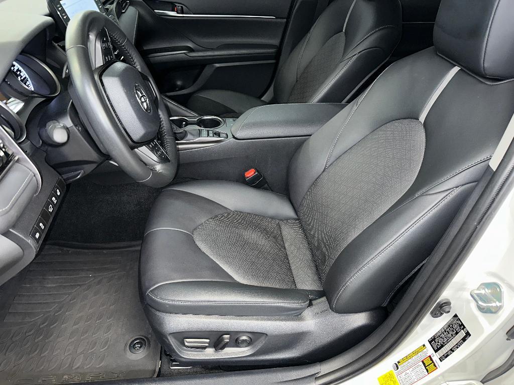 used 2024 Toyota Camry Hybrid car, priced at $31,581