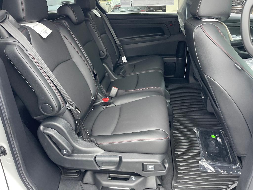 new 2026 Honda Odyssey car, priced at $43,150