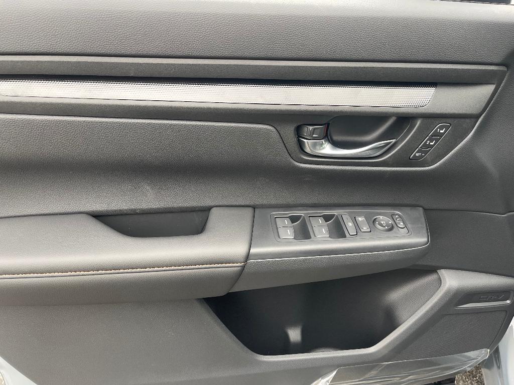 new 2026 Honda CR-V Hybrid car, priced at $40,115