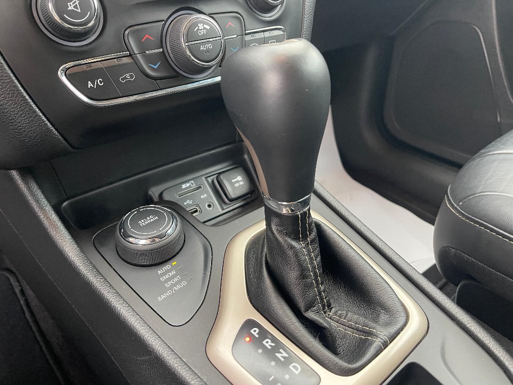 used 2017 Jeep Cherokee car, priced at $13,999