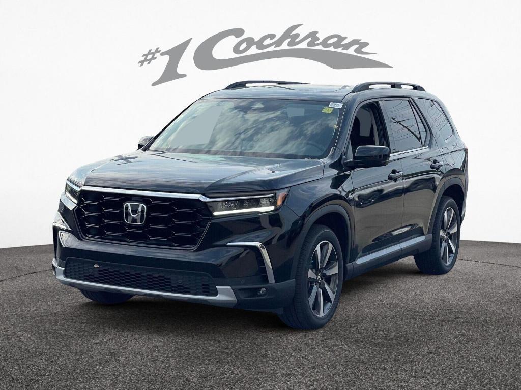 new 2025 Honda Pilot car, priced at $47,381