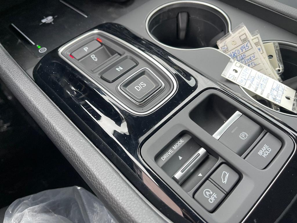 new 2025 Honda Pilot car, priced at $48,205