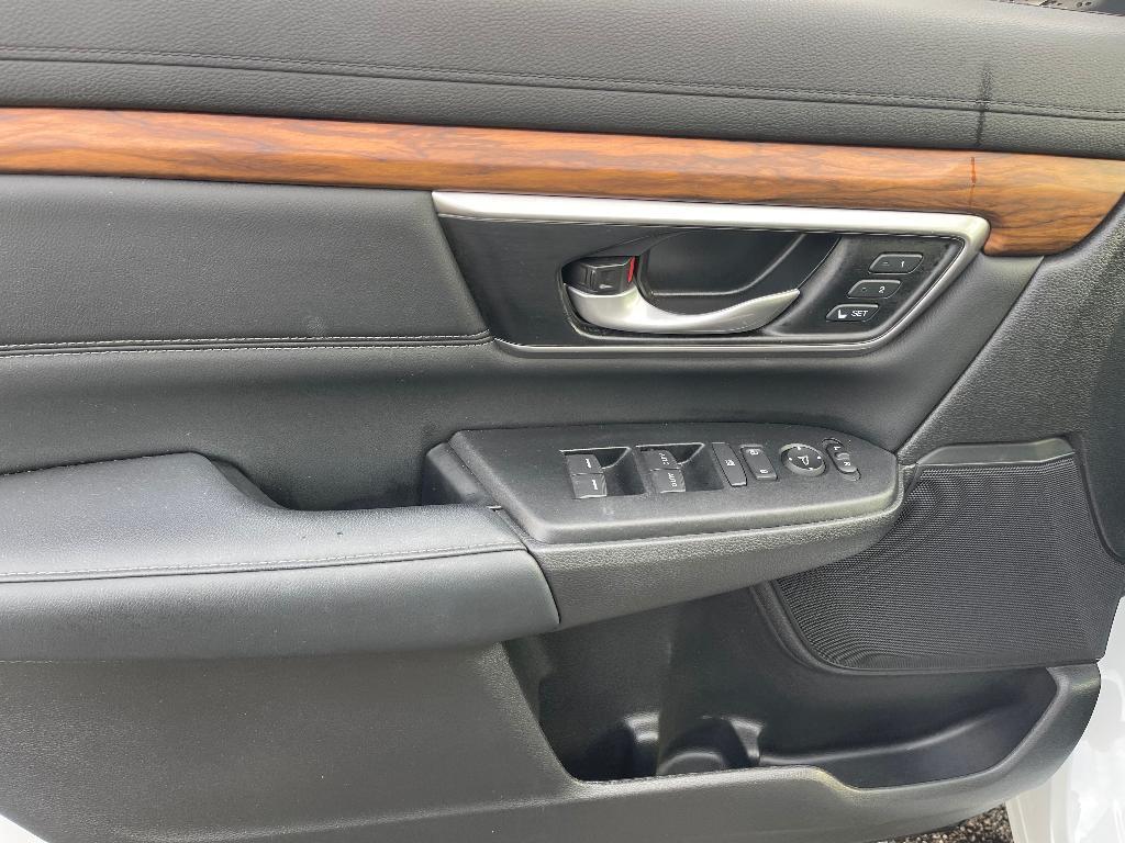 used 2022 Honda CR-V Hybrid car, priced at $30,000