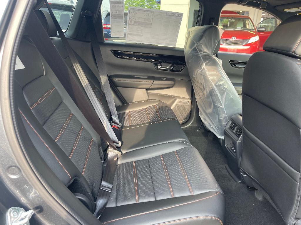 new 2026 Honda CR-V Hybrid car, priced at $43,645