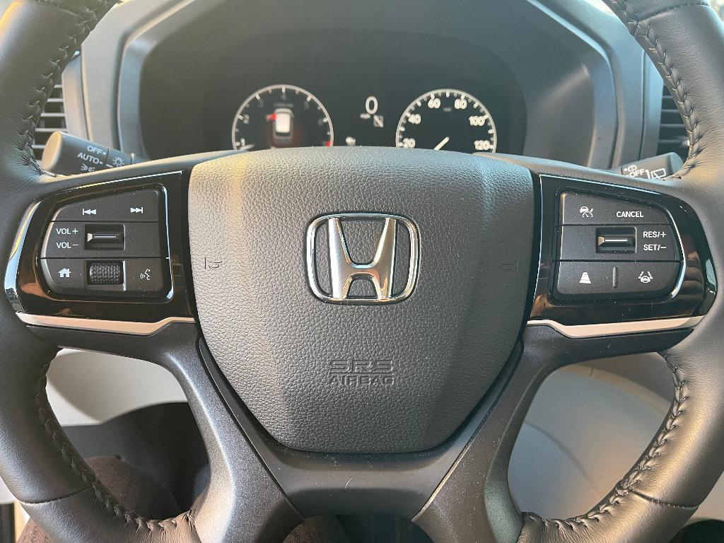 new 2025 Honda Odyssey car, priced at $45,078