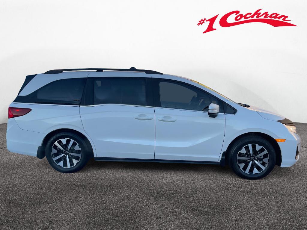 new 2025 Honda Odyssey car, priced at $45,078