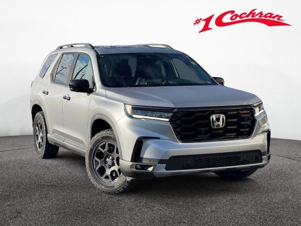 new 2025 Honda Pilot car, priced at $46,432