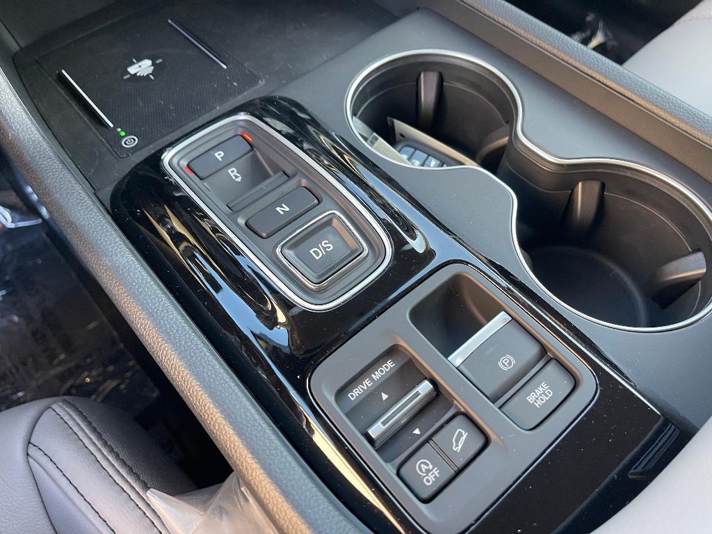 new 2025 Honda Pilot car, priced at $44,915
