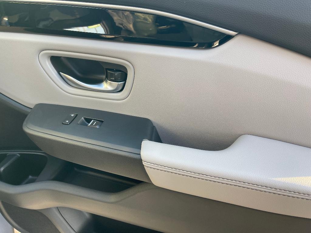new 2025 Honda Pilot car, priced at $44,915