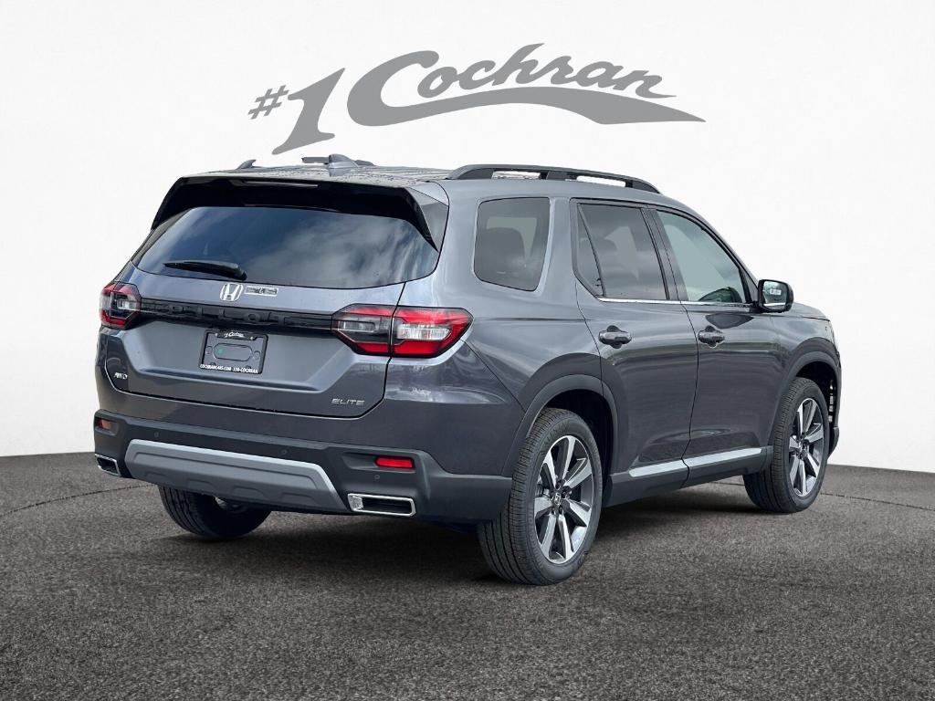 new 2025 Honda Pilot car, priced at $50,627