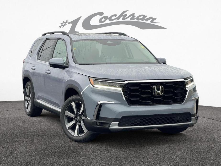 new 2025 Honda Pilot car, priced at $48,703