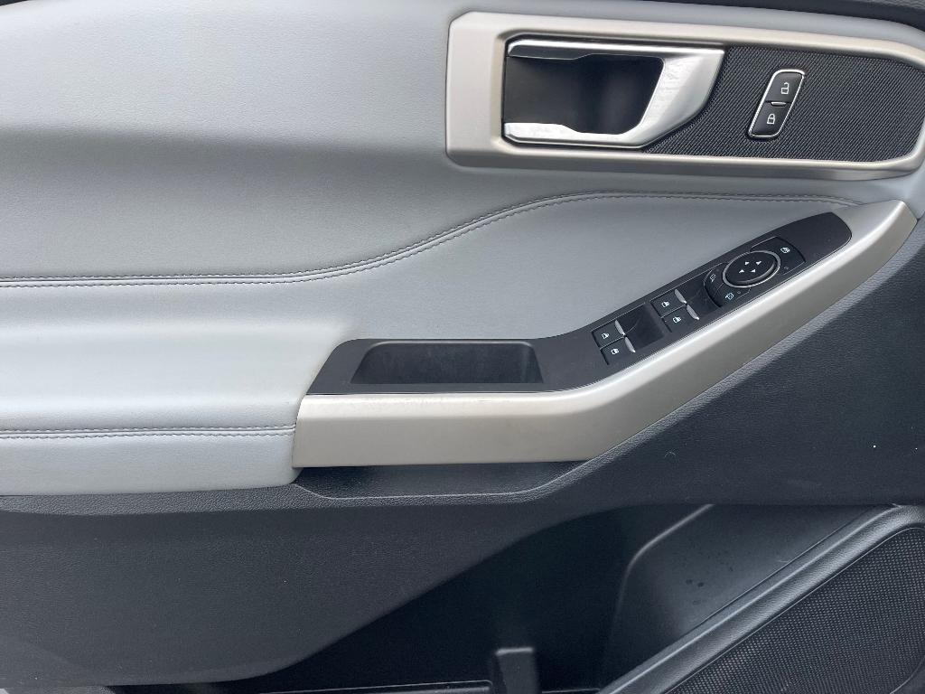 used 2023 Ford Explorer car, priced at $33,000