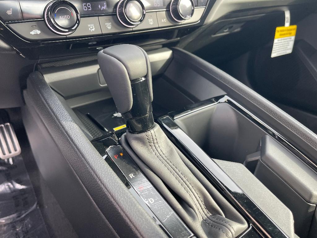 new 2025 Honda Accord Hybrid car, priced at $33,148